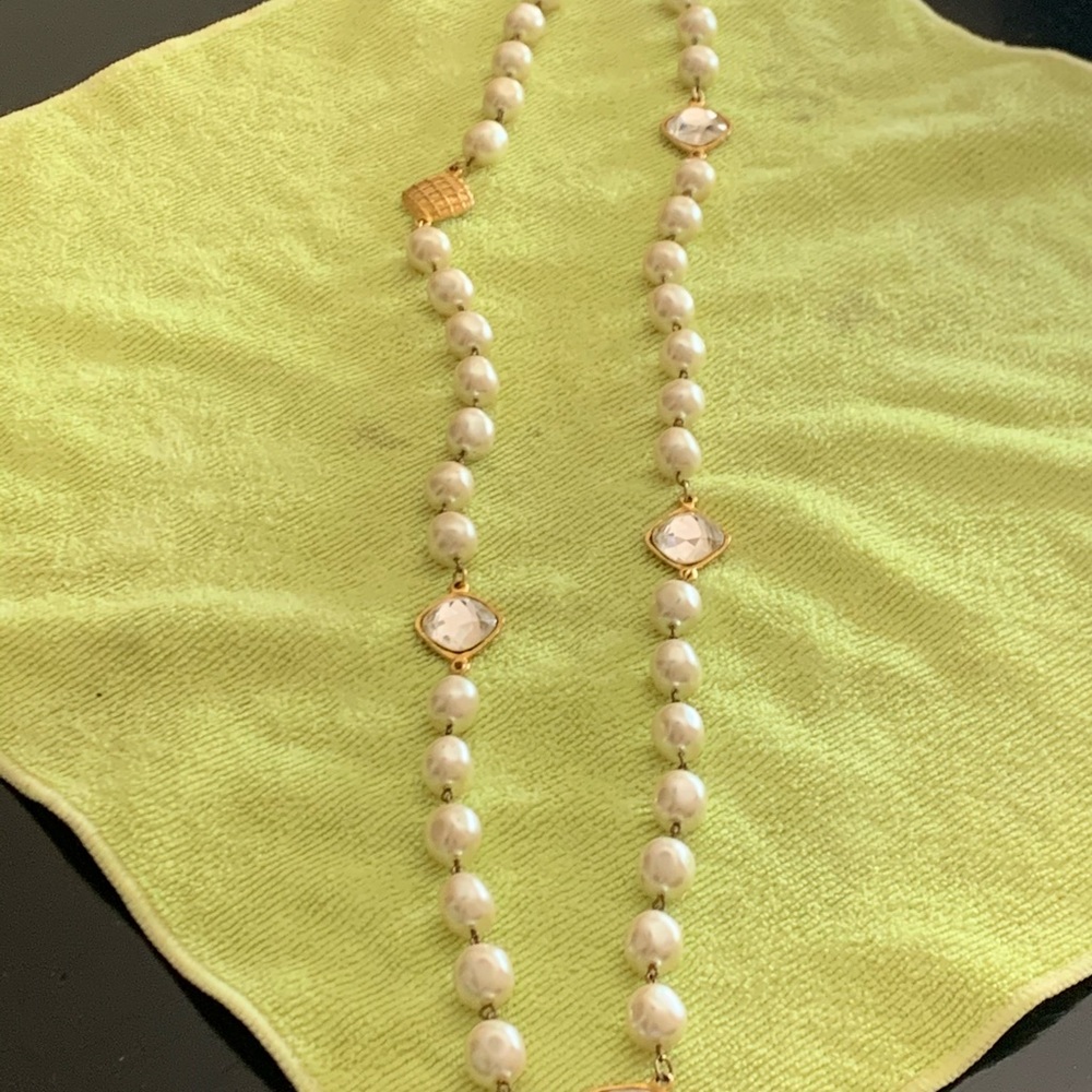 Women’s necklace